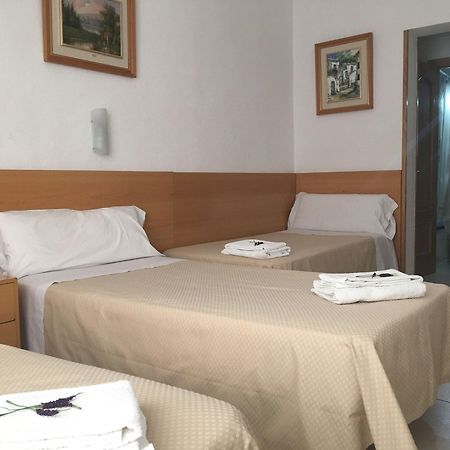 Hostal Lido Madryt Zewnętrze zdjęcie
