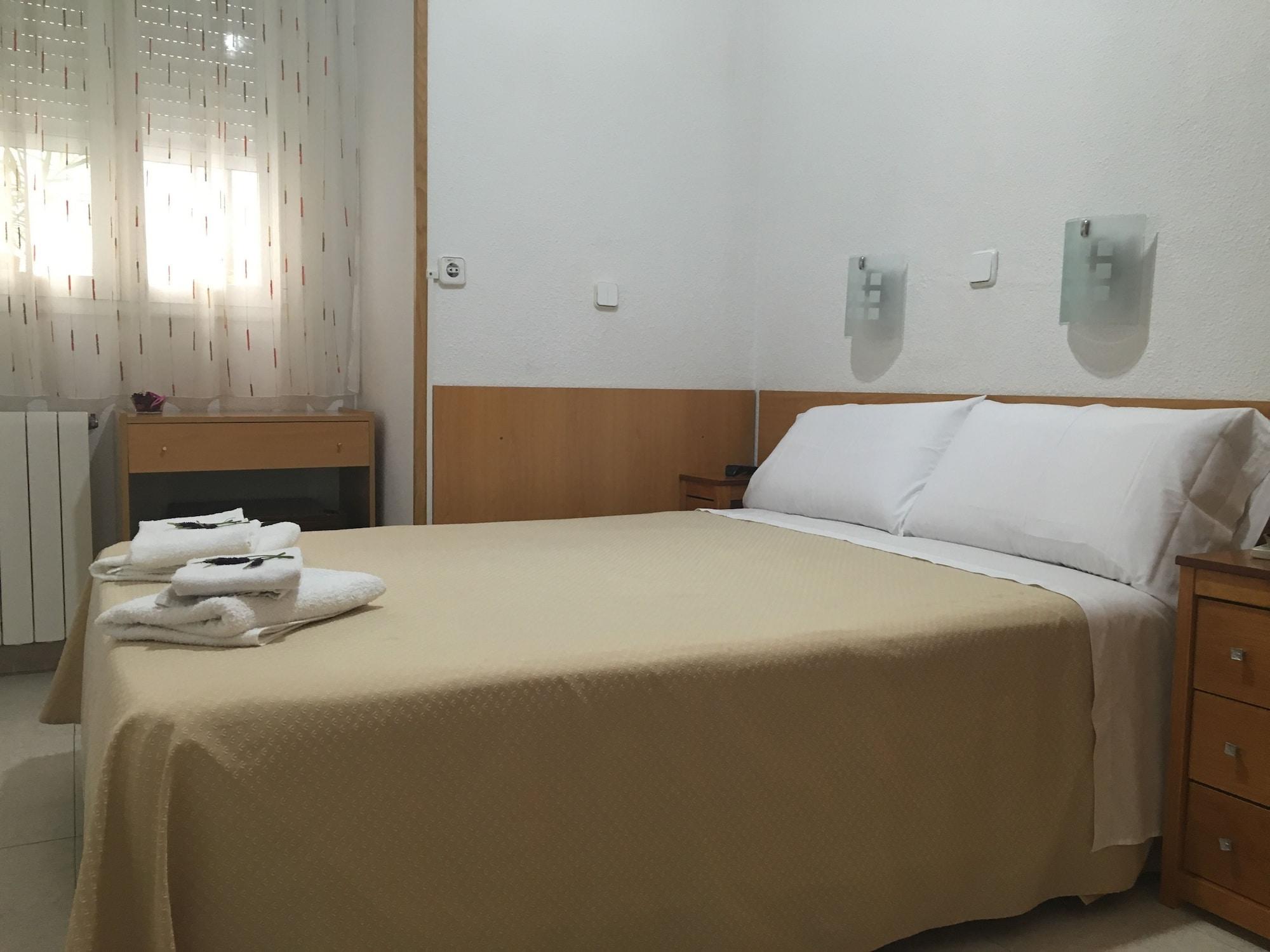 Hostal Lido Madryt Zewnętrze zdjęcie