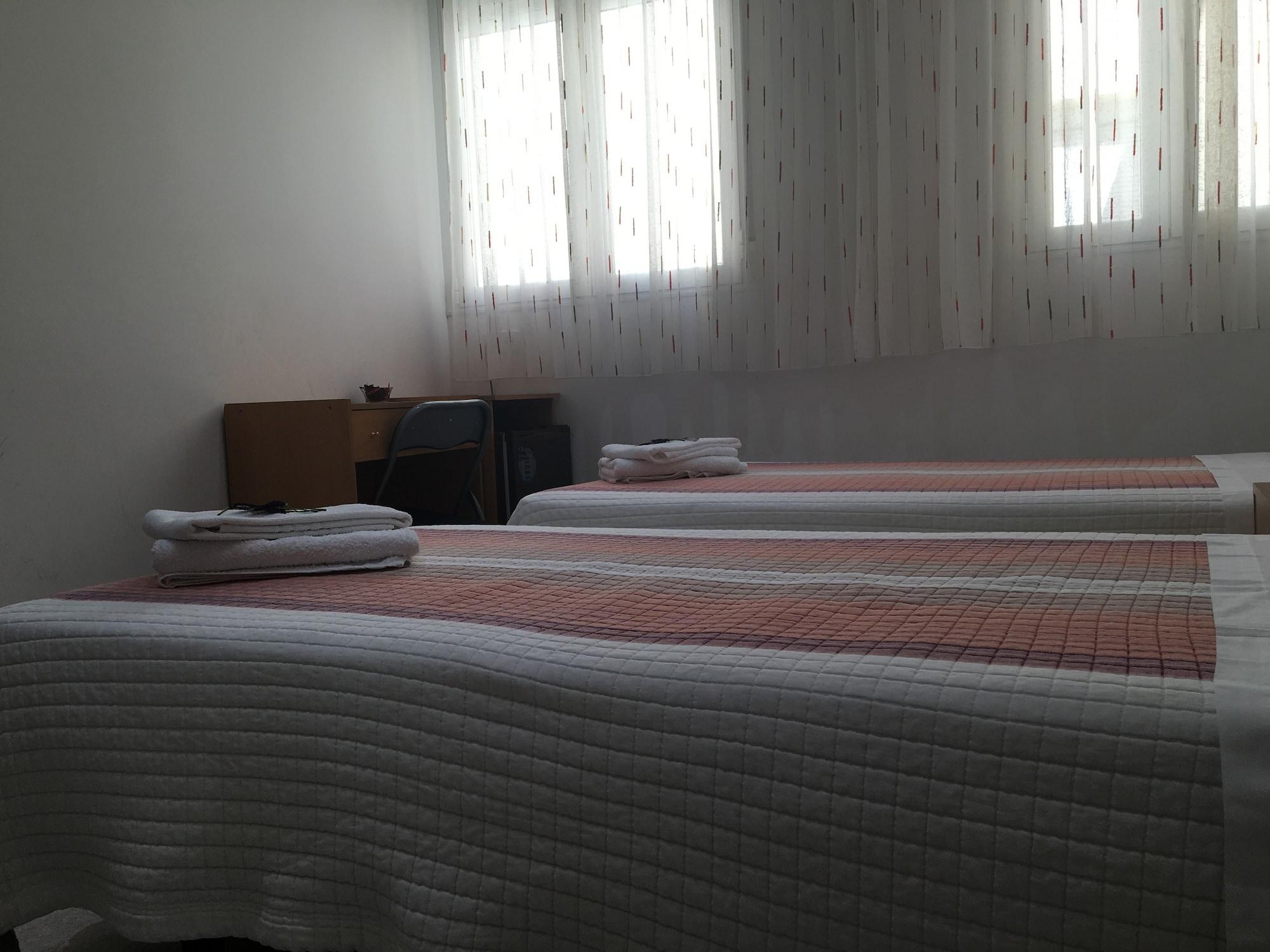 Hostal Lido Madryt Zewnętrze zdjęcie