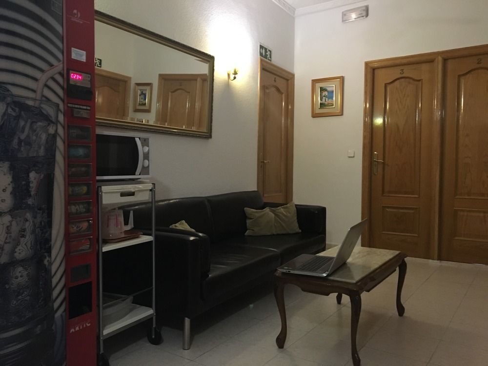 Hostal Lido Madryt Zewnętrze zdjęcie